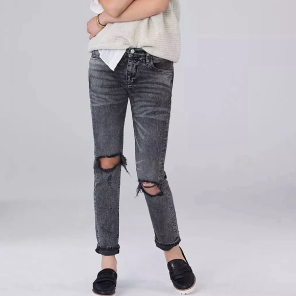 NEW Anthropologie Pilcro Slim Boyfriend Black Noir Distressed Denim Jeans 28 - Picture 3 of 11